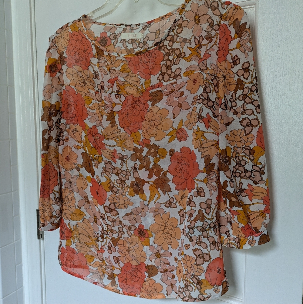 Tulle flower blouse